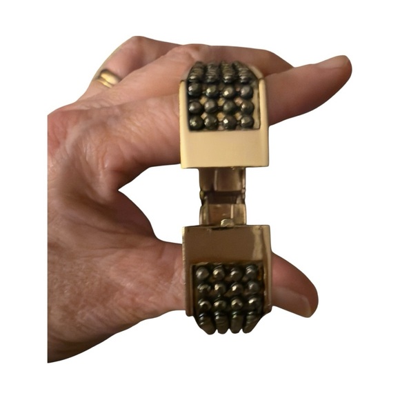 🌹𝙂𝙊𝙇𝘿 & 𝘽𝙇𝘼𝘾𝙆 𝙎𝙏𝙐𝘿𝘿𝙀𝘿 𝘽𝘼𝙂𝙀𝙇 𝘽𝙍𝘼𝘾𝙀𝙇𝙀𝙏 - Picture 4 of 4